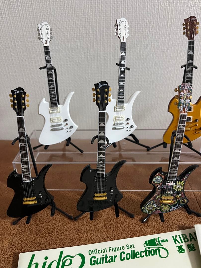 hide ギターコレクション hide Guitar Collection - メルカリ