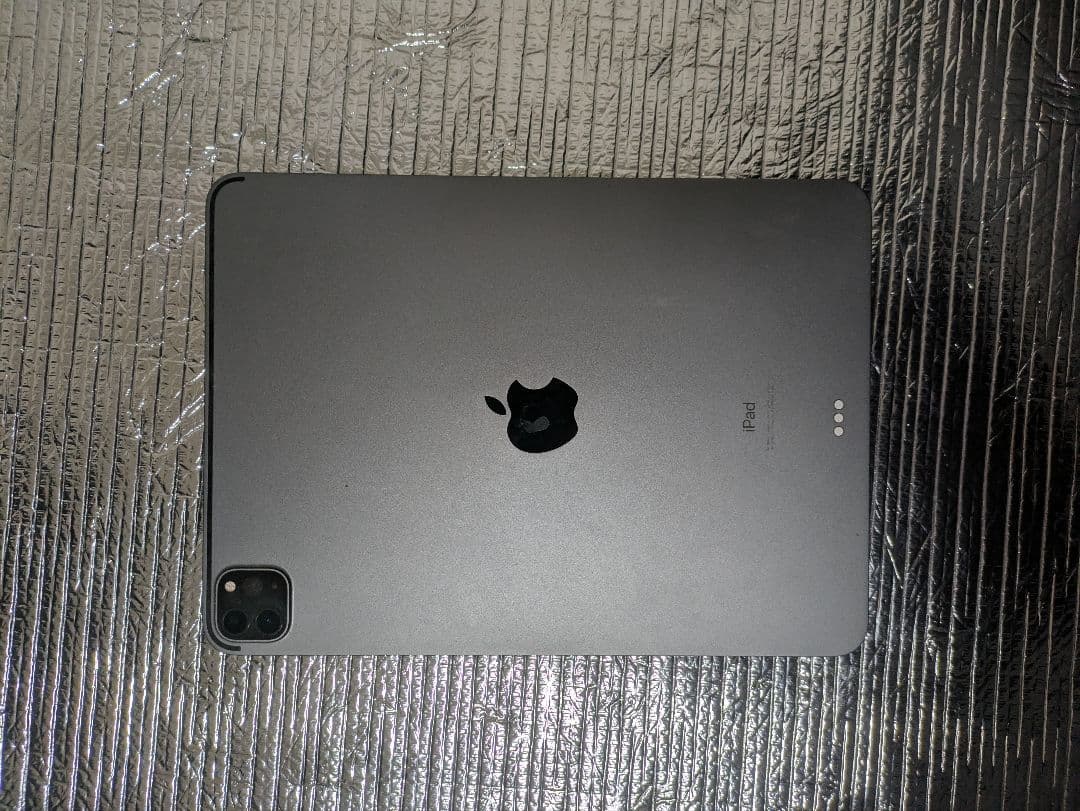 iPad Pro 11インチ 第2世代 スペースグレー ※日曜までセール中 - メルカリ