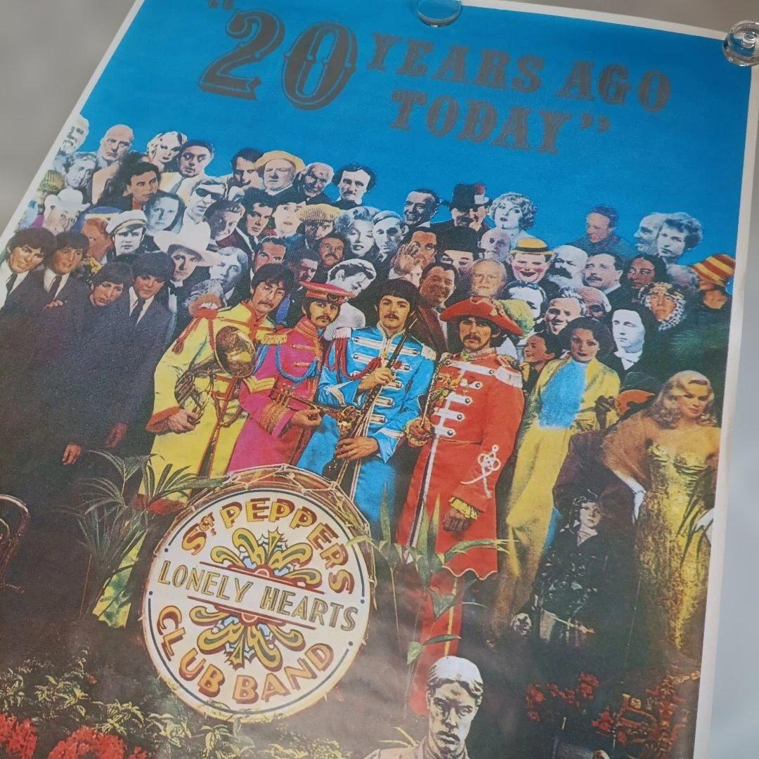 BEATLES 大判ポスター サージェント・ペパーズ・ロンリー・ハーツ・クラブ
