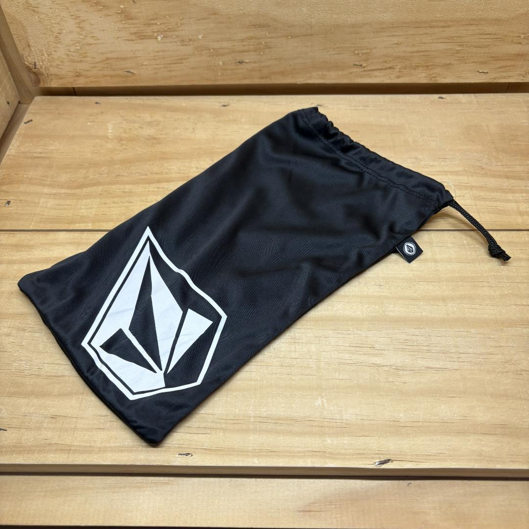 1613】VOLCOM ボルコム GARDEN ガーデン - メルカリ