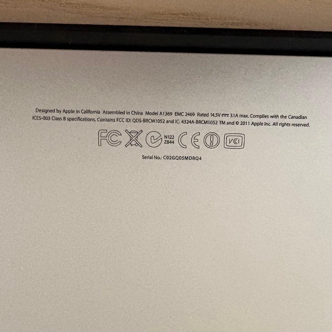 MacBook Air 13インチ 2011年 i7/4GB/SSD 初期化済 - メルカリ