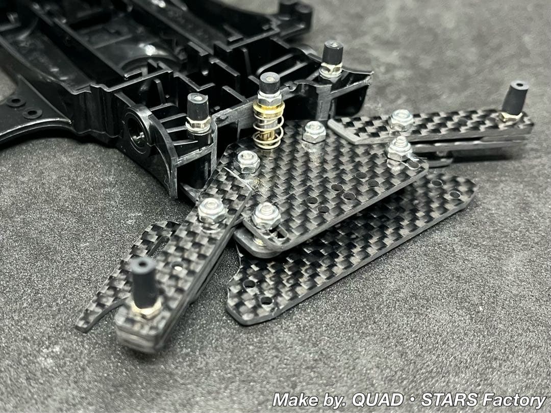 【ミニ四駆・MA用】1軸リヤアンカー　フルカーボン【19mmローラー対応】