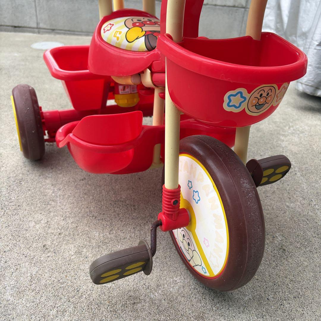 アンパンマン 三輪車 赤 日よけ付き - メルカリ