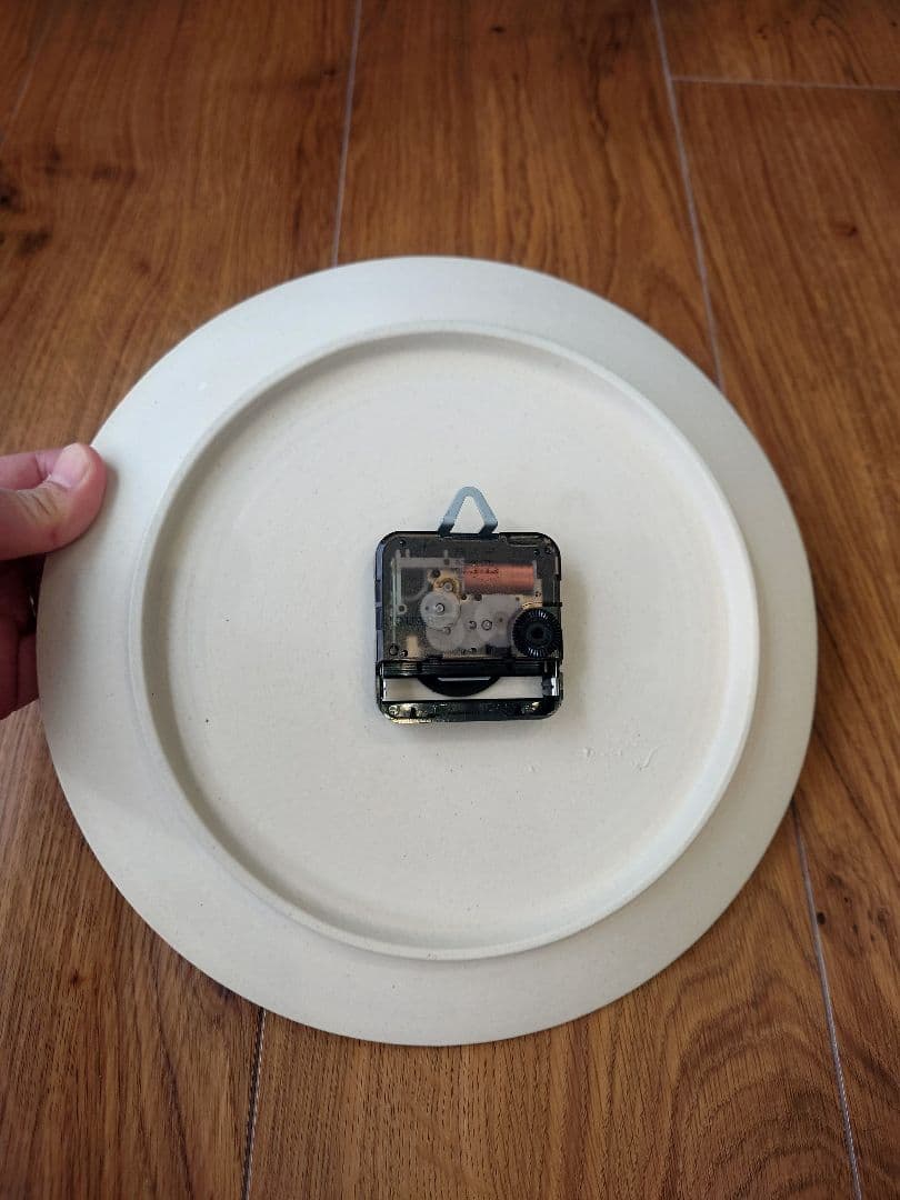 和田由記子さん　壁掛け時計