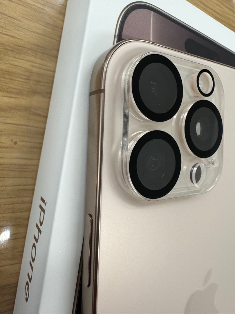 iPhone 16 Pro Max auデモ機 - メルカリ