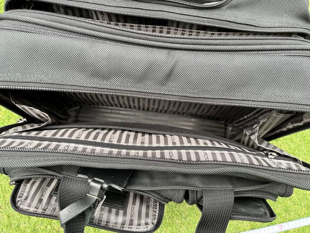 貴重】美品 TUMI Alpha2 2輪 ビジネストロリー 機内持込可 - メルカリ