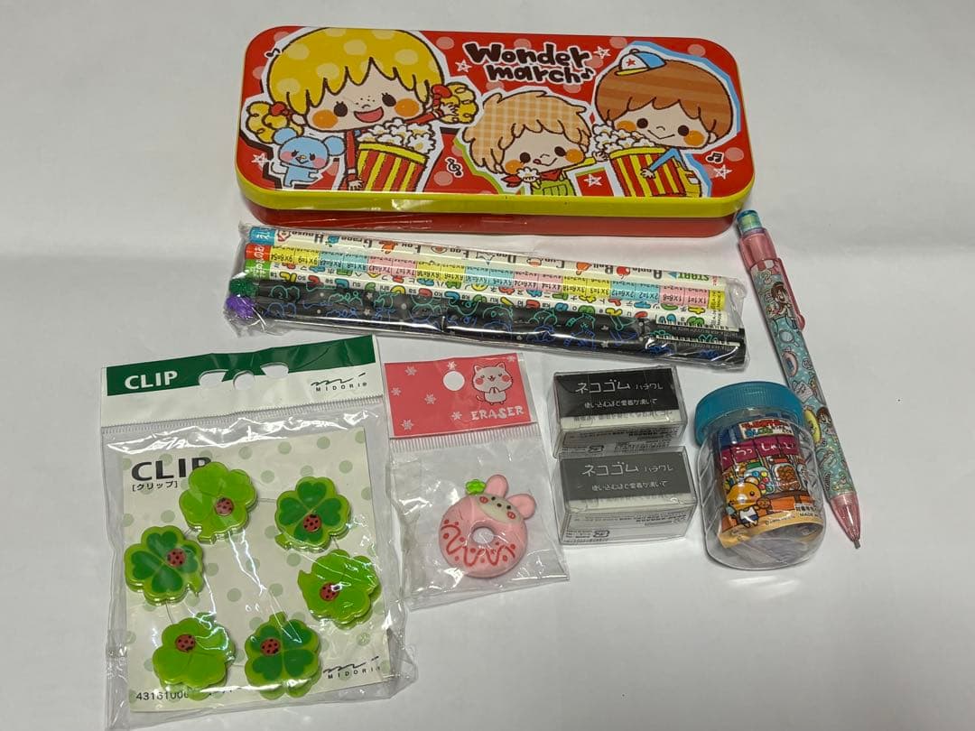 キャラクターグッズ　ケース　メモ帳　シール　ポーチ　他　まとめてセット