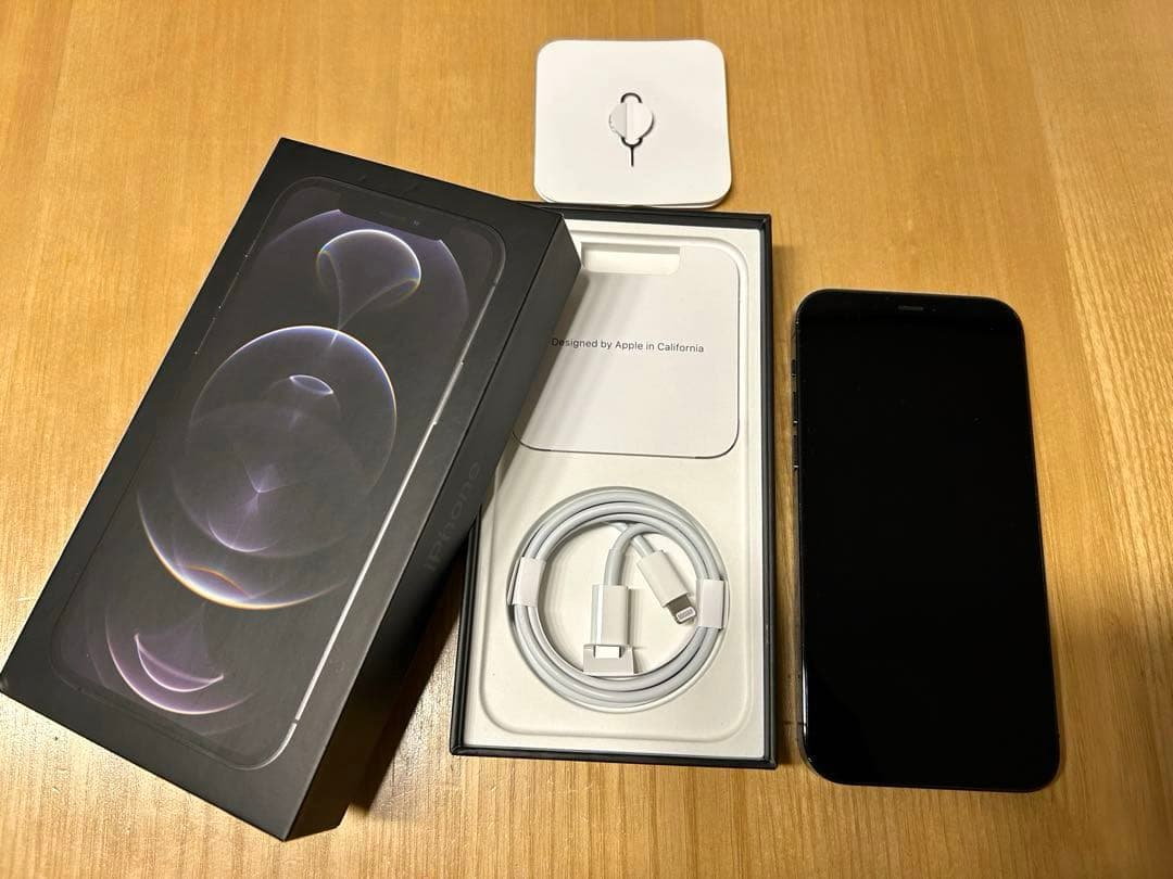 アメリカ版 iPhone12pro シャッター音無し256GB SIMフリーの通販はau