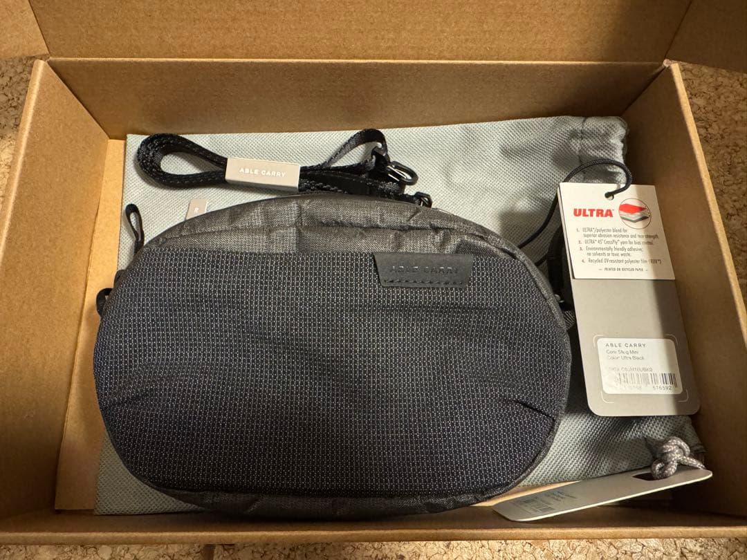 ABLE CARRY Core Sling Mini Ultra Black - メルカリ