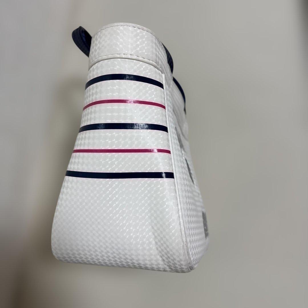 adidas 1949 ラウンドバッグ ホワイト/ネイビー - メルカリ