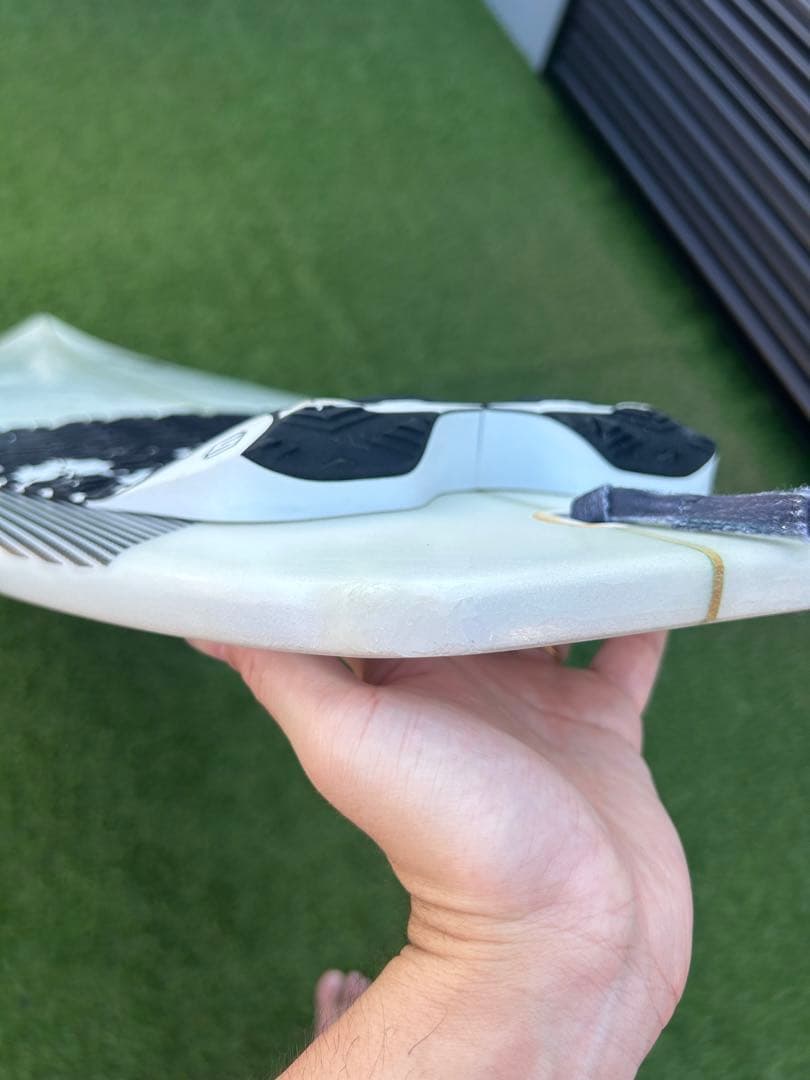 セレンディピティサーフボード5.8 別注ブランドBLUE CREST SURF - メルカリ