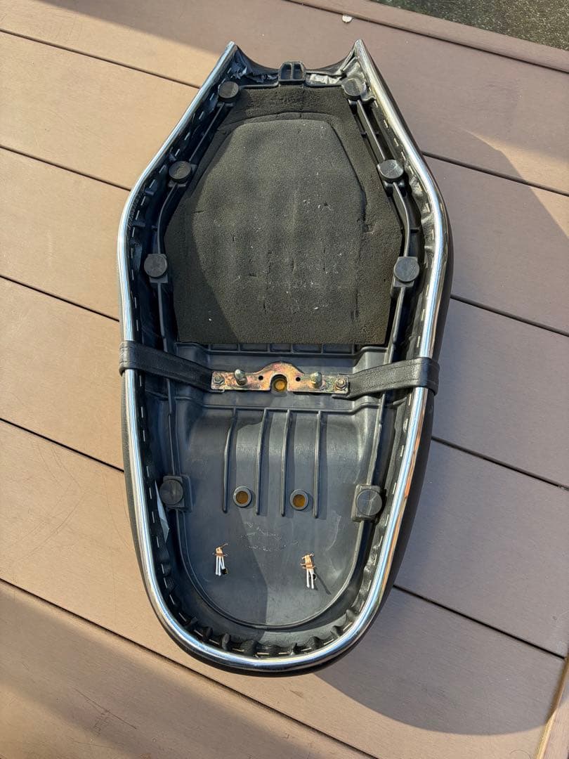 カワサキ【w400.w650.w800】激レアw1タイプシート - メルカリ