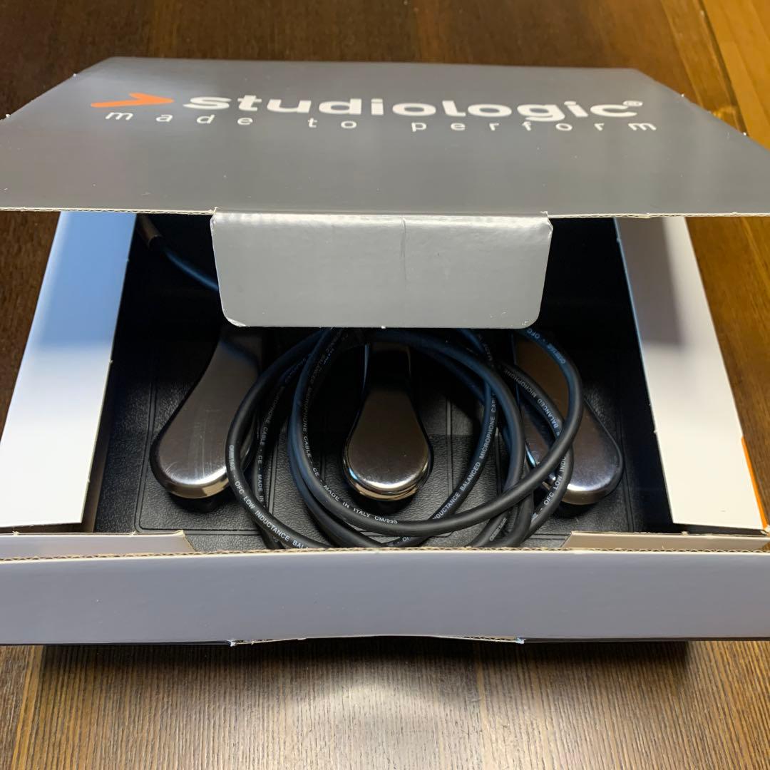 新同美品　studiologic 3本フットペダル　SLP3-D