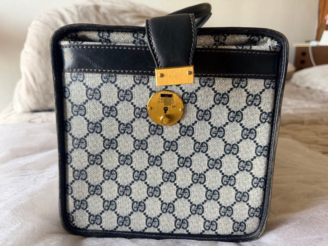 GUCCI オールドグッチ シェリーライン ボストンバッグ ネイビー - メルカリ