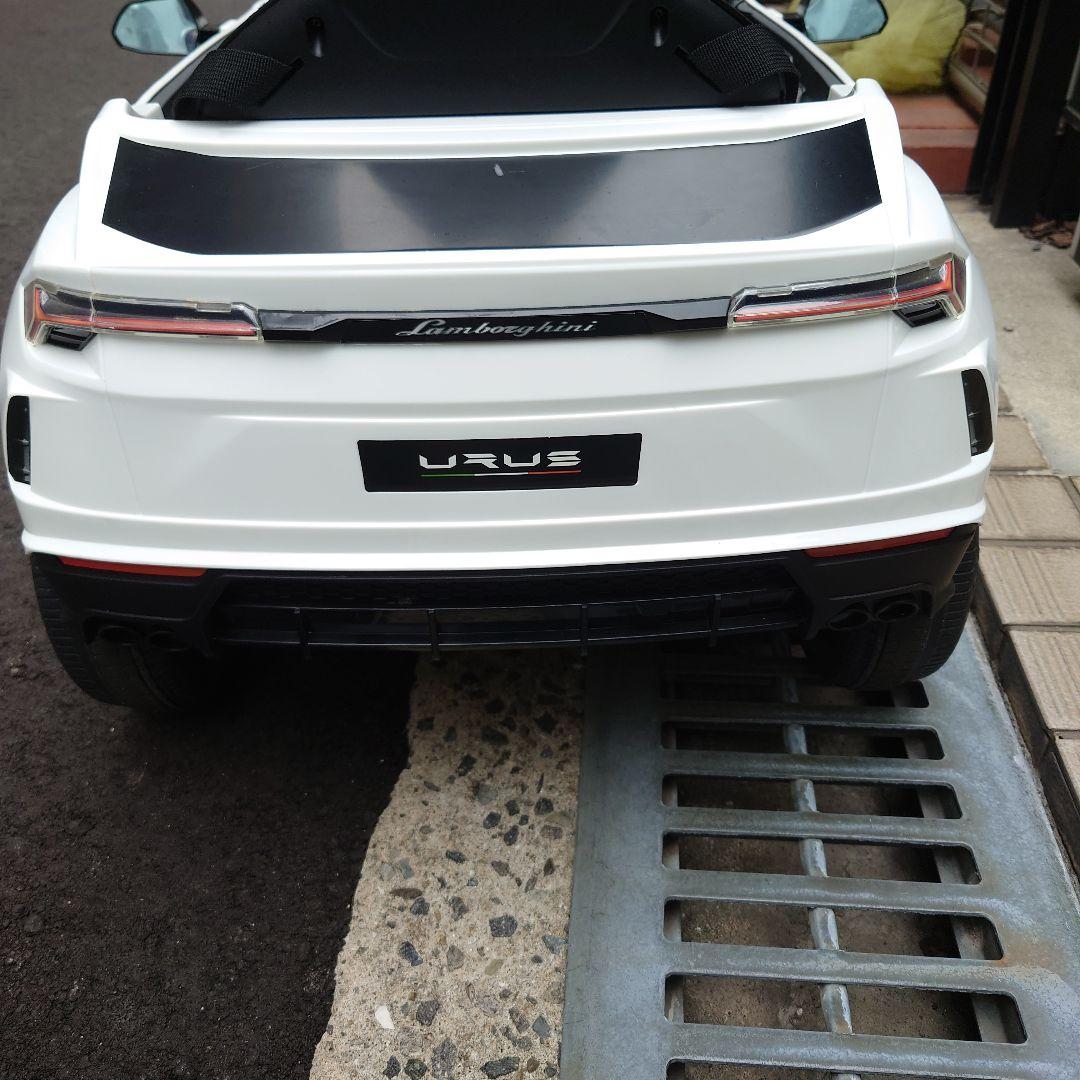 電動乗用カー　ウルス（引取限定）