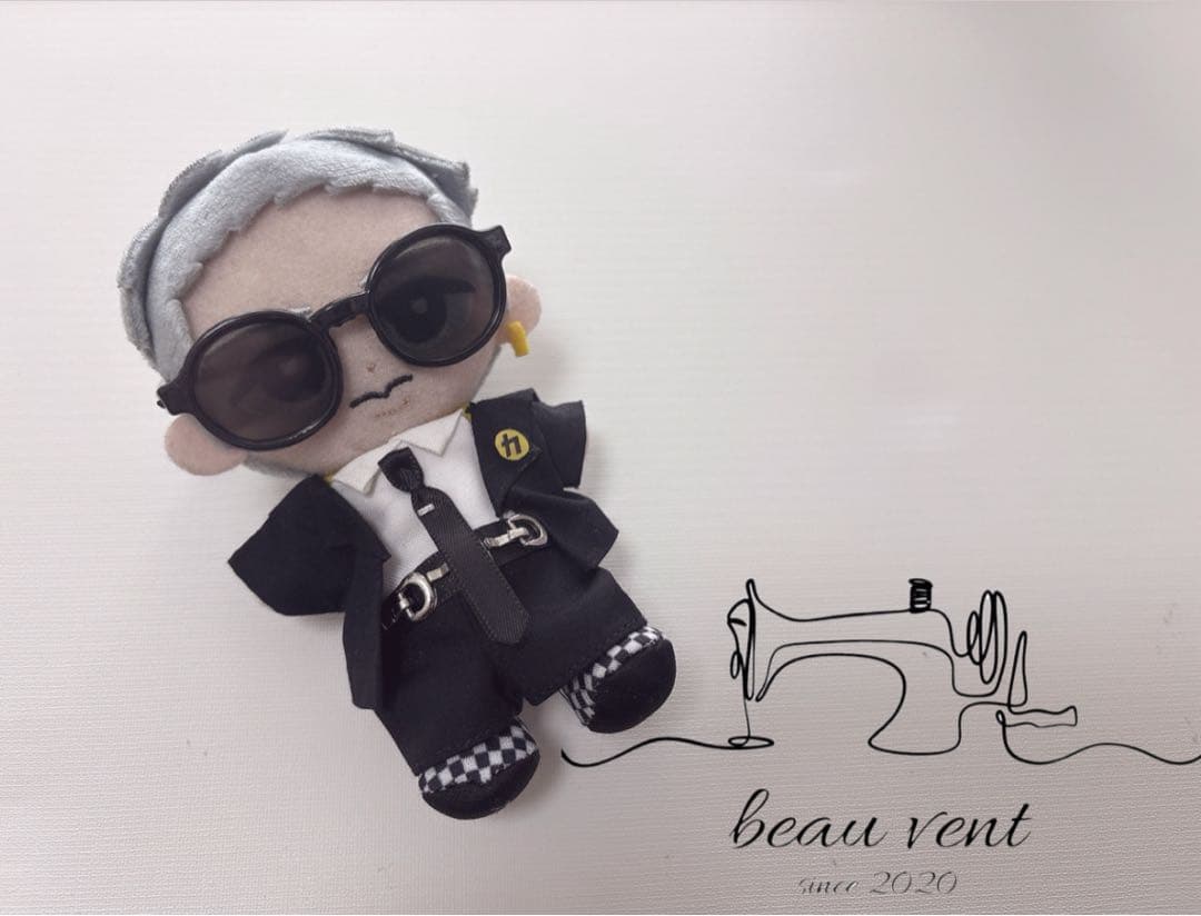 ミスター コーネル カリスマックス 岩本照 スーツ すのチル服