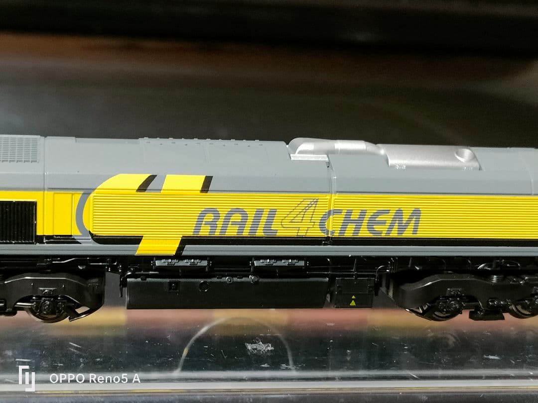 【激安】KATO製 class 66　RAIL4CHEM
