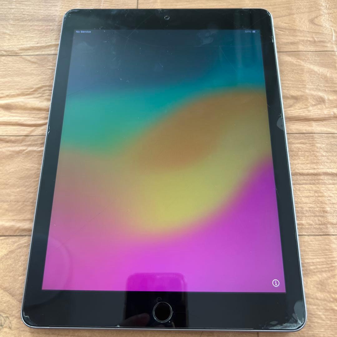 Apple iPad シルバー　第6世代　32GB Restored Apple iPad 6th Gen 32GB Wifi + Cellular Unlocked, 9.7in