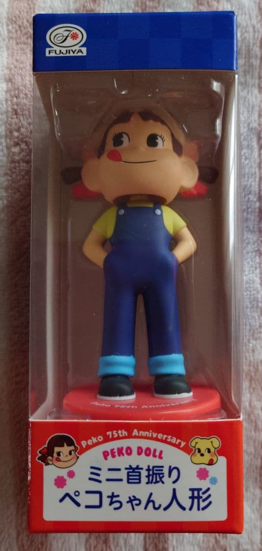 ☆不二家☆ ペコちゃん 75周年記念首振り人形 新品 未開封 2025福袋