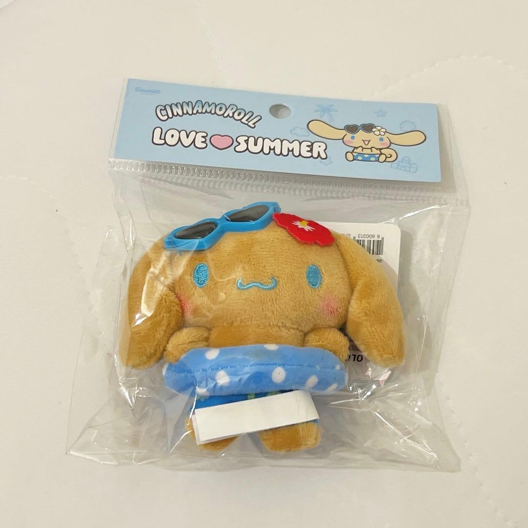 オリーブヤング サンリオコラボ ぬいぐるみキーホルダー 日焼け