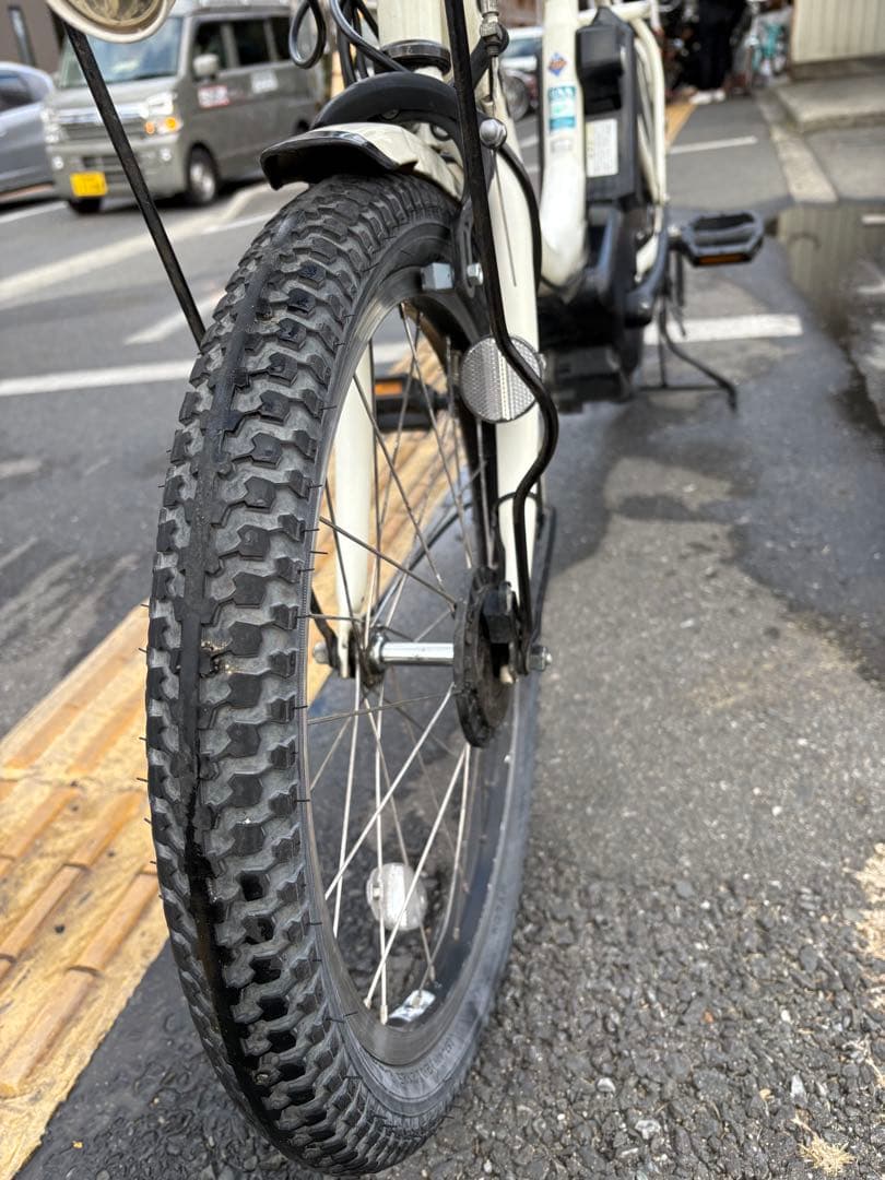 中古20㌅ブリヂストン電動アシスト自転車　8.7Ah 大阪　009番