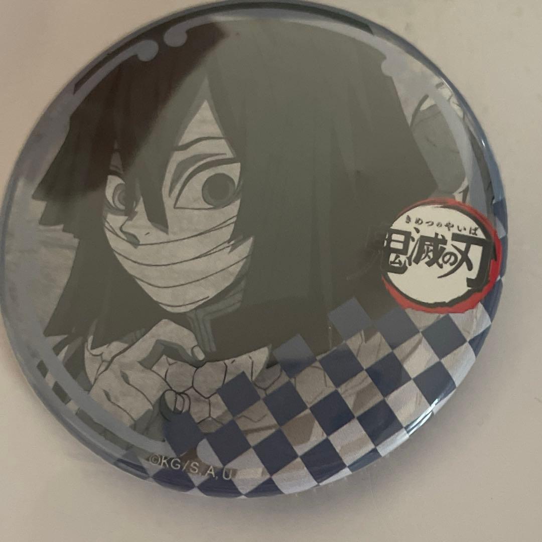 鬼滅の刃 伊黒小芭内缶バッジ - メルカリ