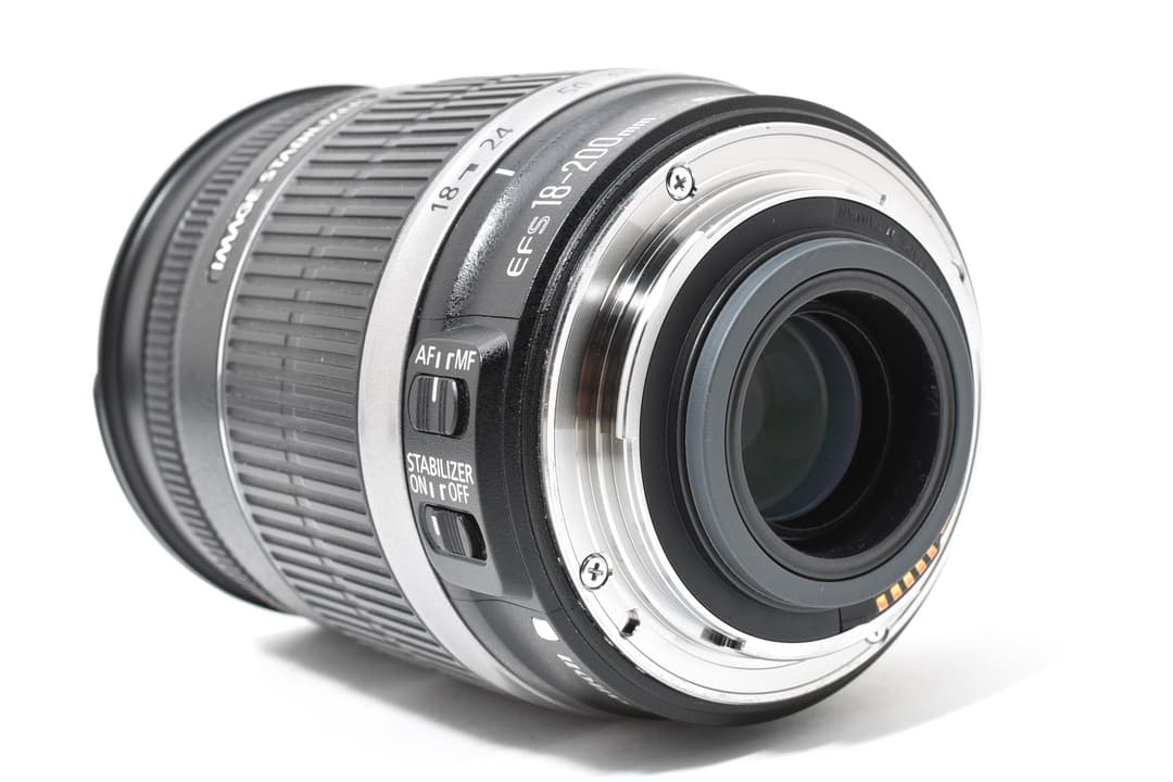 美品 Canon EF-S 18-200mm F3.5-5.6 IS #9643