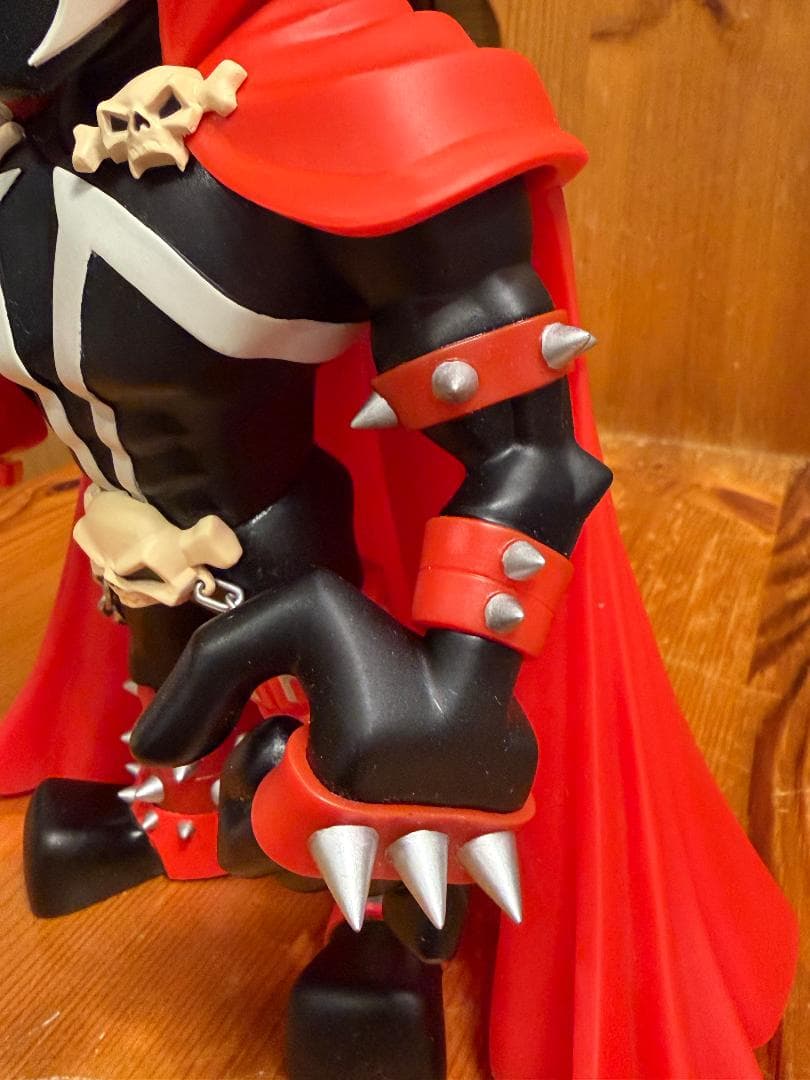 メディコム・トイ　　スポーン　　フィギュア