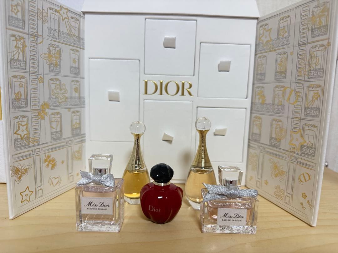 DIOR ル ミニ 30 モンテーニュ セット ミニ香水 - メルカリ