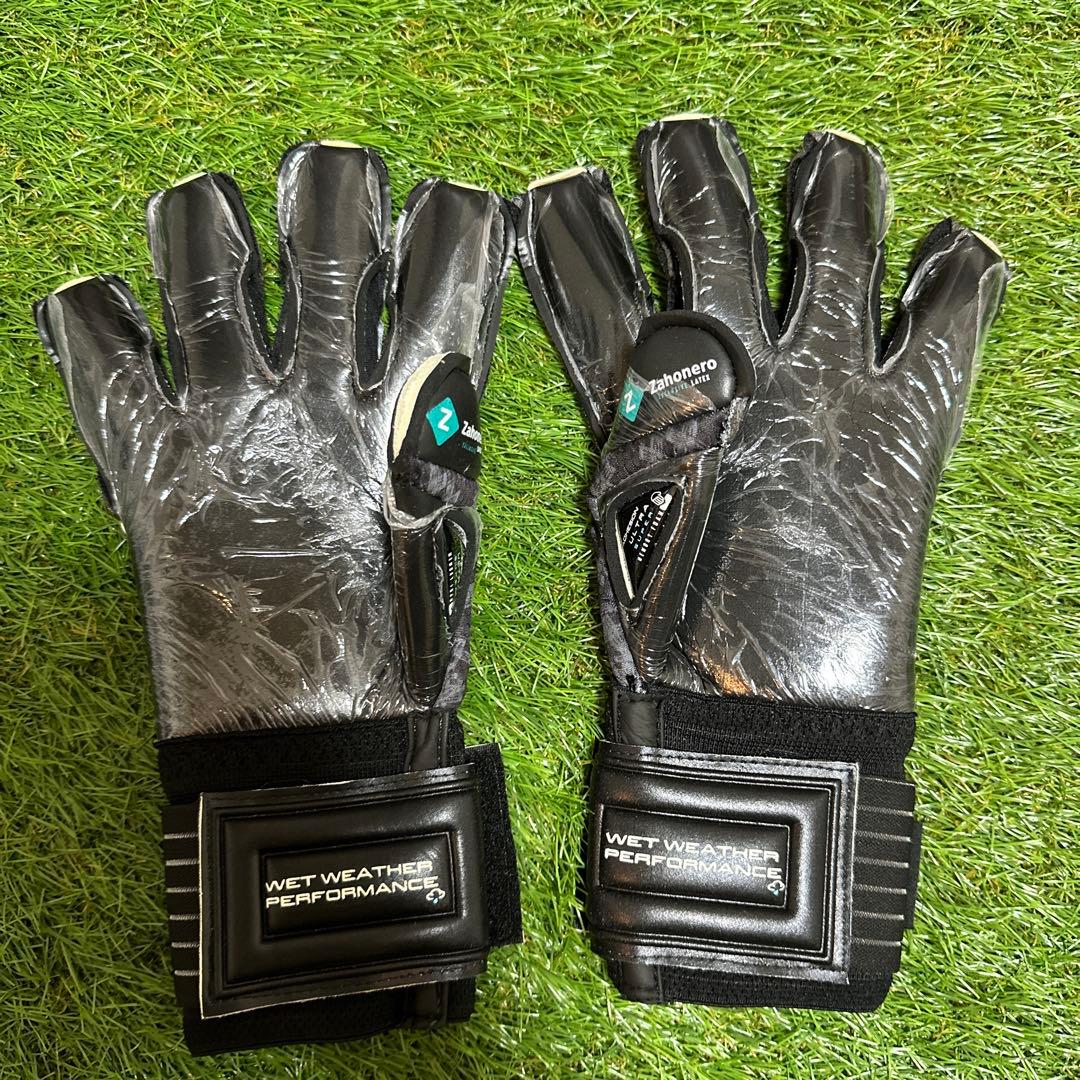 日本未発売 新作】セルストータルコンタクト 7 キーパーグローブ GK