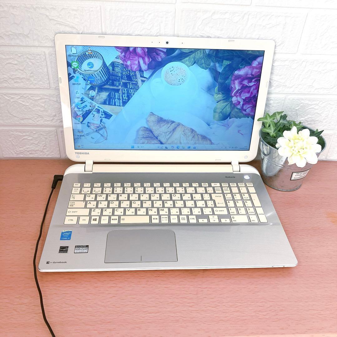 Windows11✨SSDで快適☘️カメラ付すぐ使えるノートパソコン - メルカリ