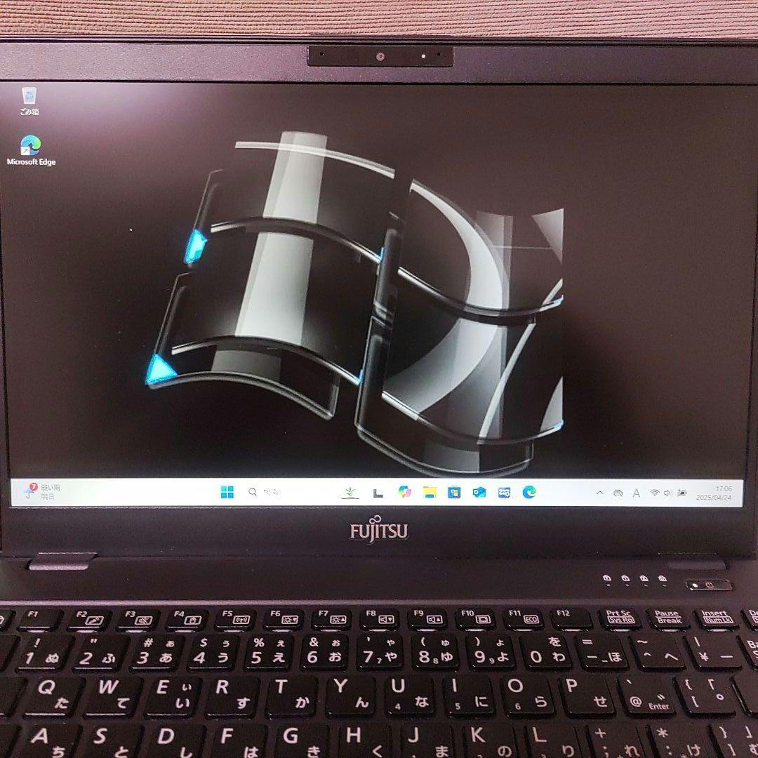 I⑲富士通 FMVU2404HP U939/B - メルカリ