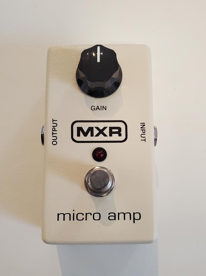 MXR M133 micro amp プリアンプ 定番】MXR / M133 Microampの特徴と使い方などをレビュー。バッファー