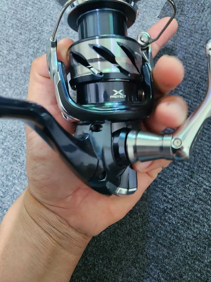 超美品21ツインパワーSW 4000XG