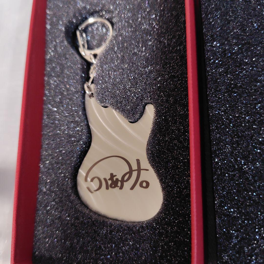 ふぁみ。Bass Body型キーホルダーA