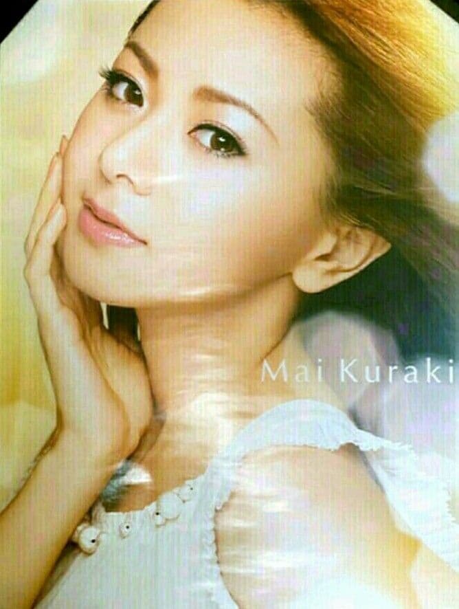 倉木麻衣ポスター非売品B2メイクアップ煌めき超絶美人ノースリーブ化粧品ブランド風