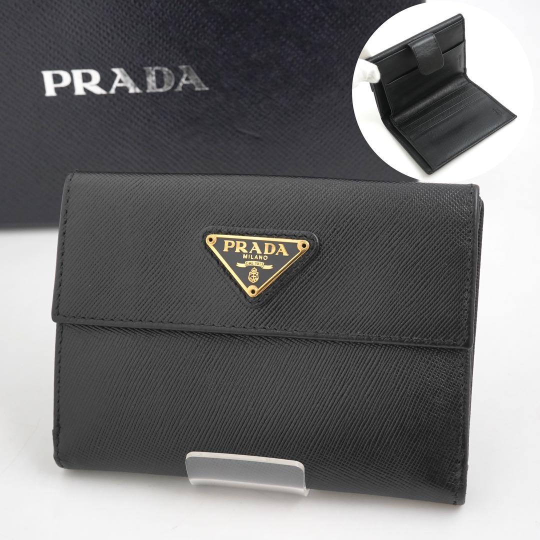 ✨極上美品✨ プラダ 二つ折り 三角プレート サフィアーノレザー W