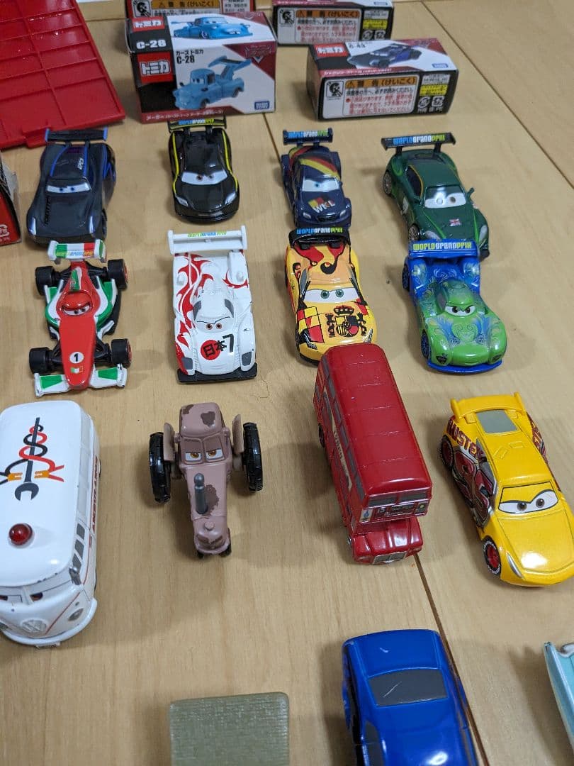 トミカ カーズ まとめ売り - メルカリ