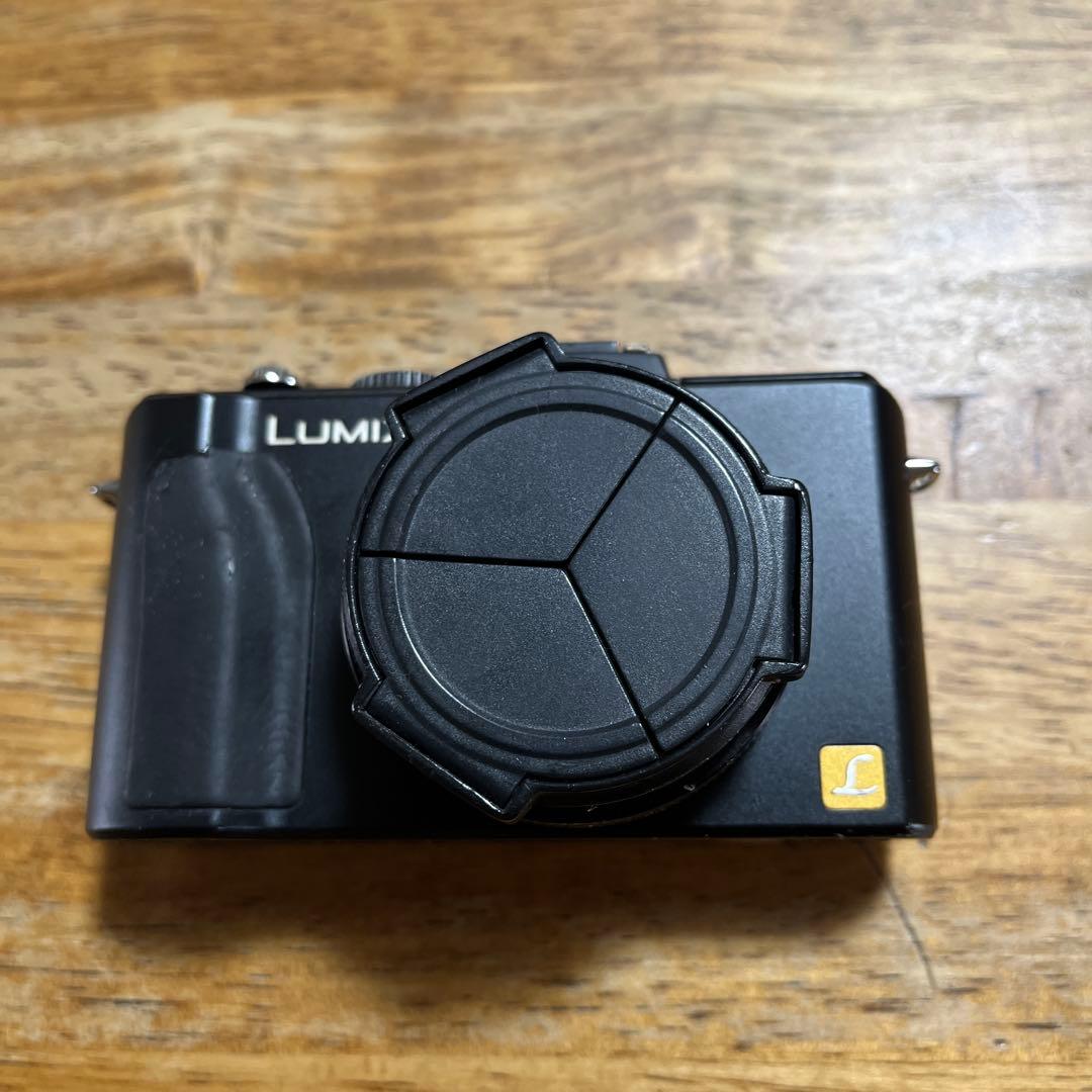 Panasonic LUMIX LX5 動作中　アクセサリー多数付き Amazon | パナソニック デジタルカメラ ルミックス ブラック DMC-LX5-K