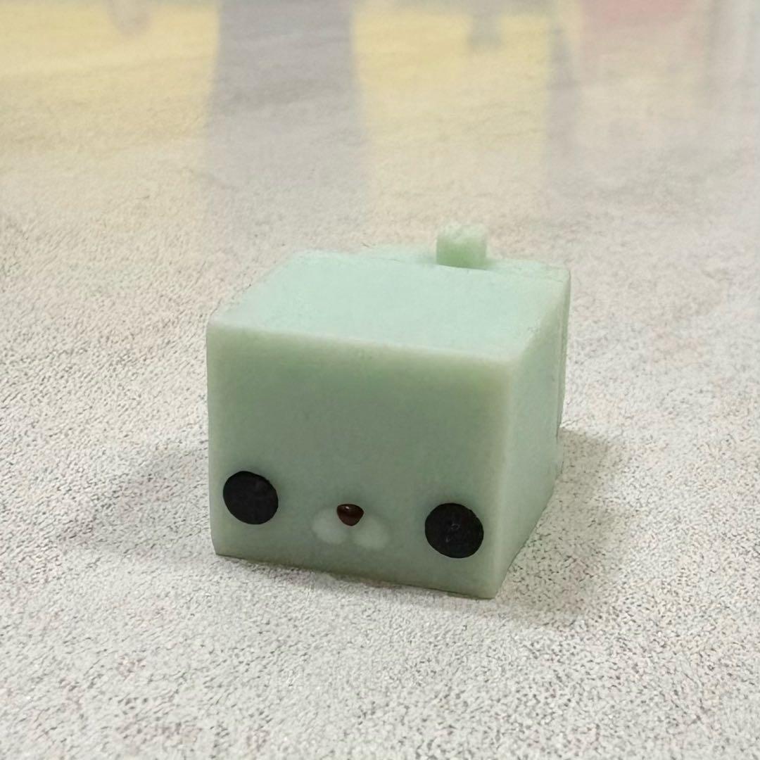 もにまるず　四角いもにまるず　あざらし