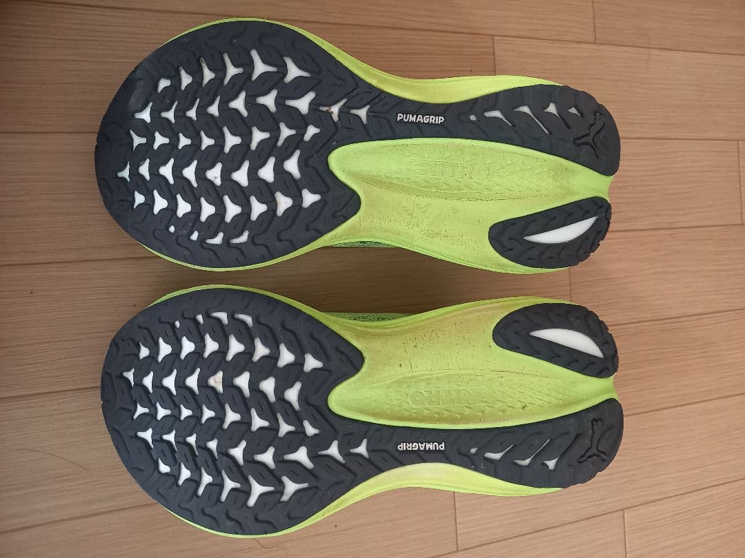 プーマ　マグマックスニトロ　26.0cm