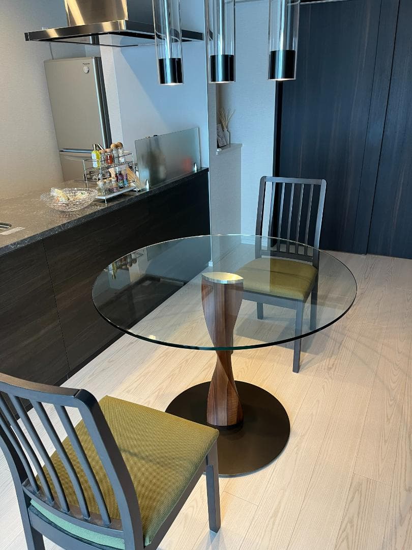 ACTUS porada | SPIN ガラステーブル ダイニングテーブル - メルカリ