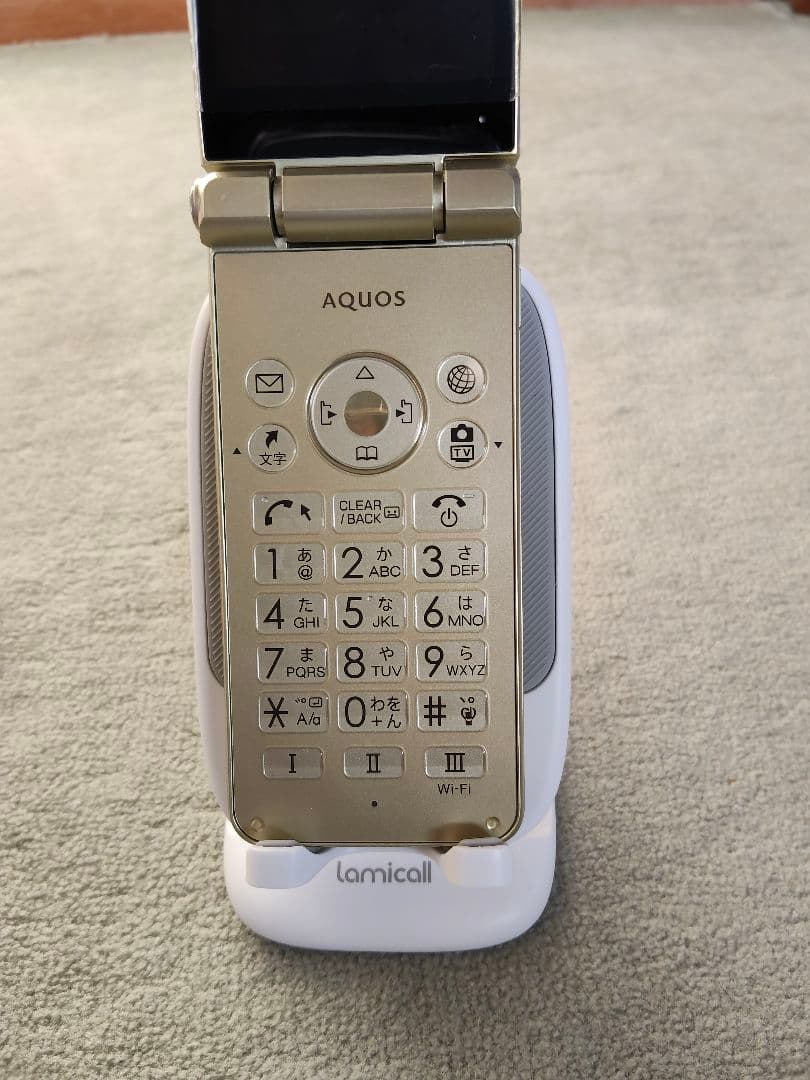 601SH AQUOSケータイ2 アクオス ほぼ未使用 フルセット 元箱入