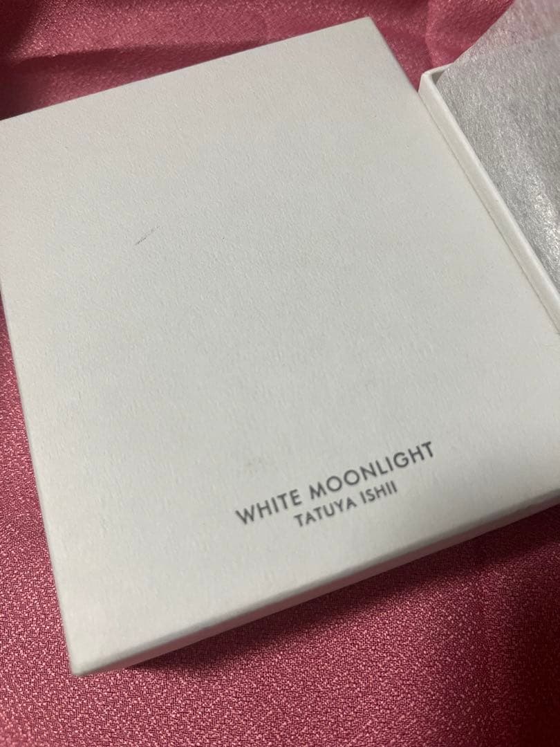 WHITE MOONLIGHT チョーカー