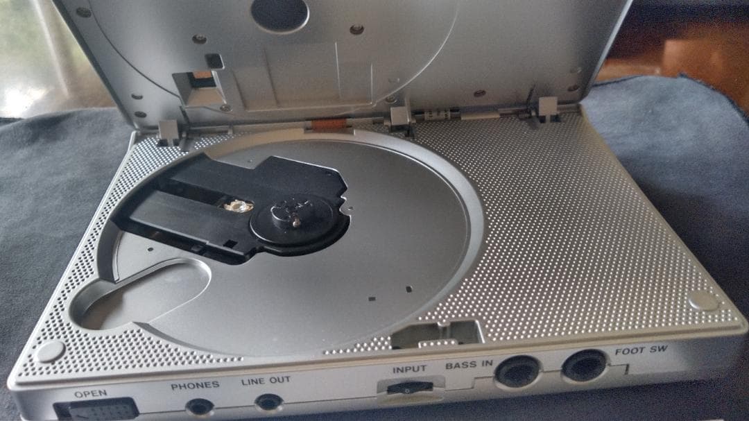 TASCAM CD-BT2 ポータブルベーストレーナー