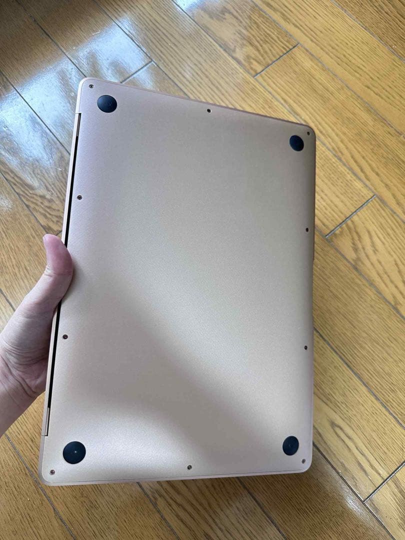 ゴールド MacBook本体 今回はやりすぎ？ USB-Cポートだけのアップル「MacBook」レビュー