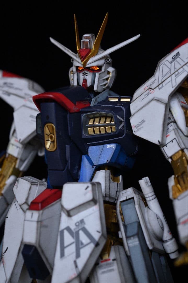 完成品PGストライクフリーダムガンダム/エアブラシ部分塗装・パステルシャドウ仕上