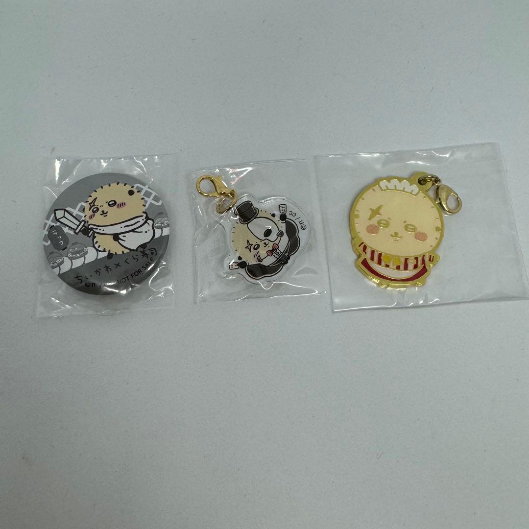 新品未使用】ちいかわ ラッコ5点まとめ売り アクスタ＆缶バッジ