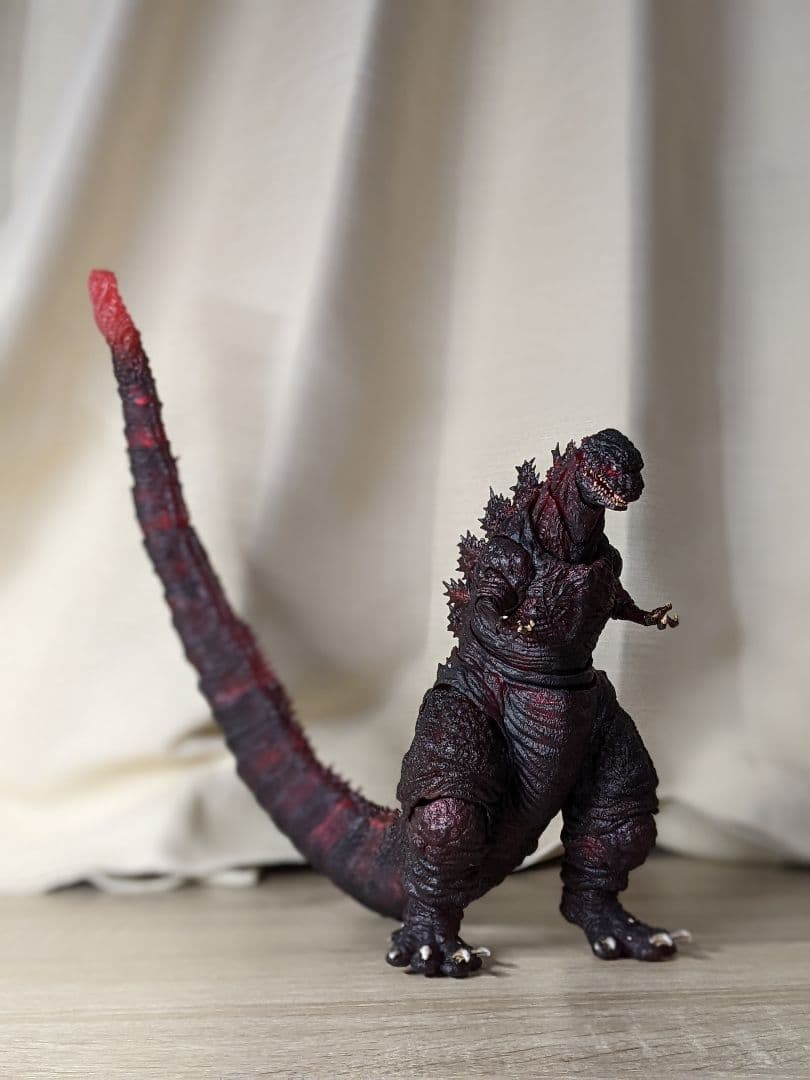 S.H.MonsterArts ゴジラ (2016) 夜間戦闘Ver.