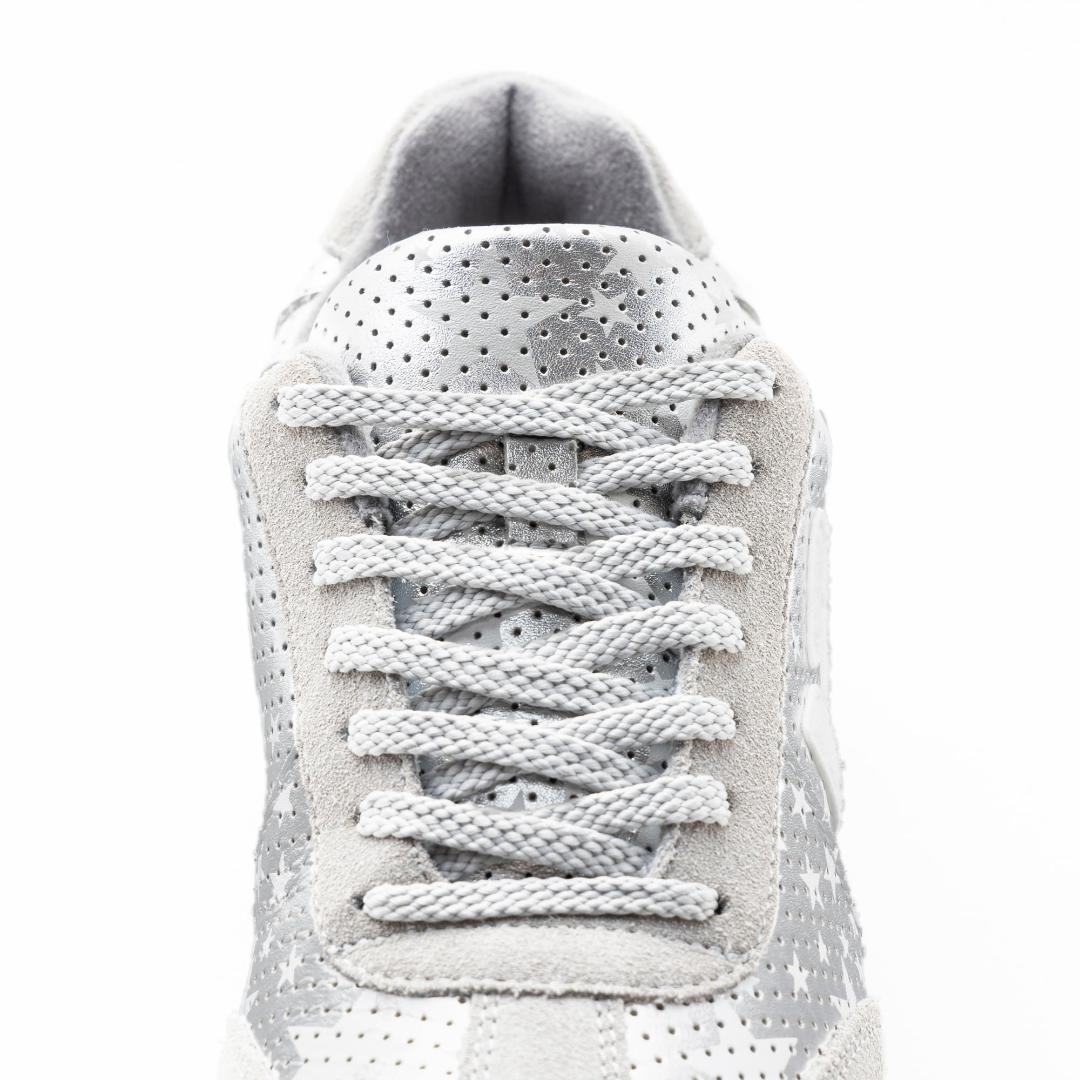 即出 27 にゅ～ずMOM SILVER STAR スニーカー SANGACIO ファ